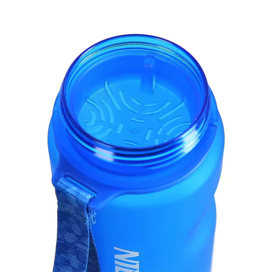 NILS CAMP Trinkflasche 600 ml Tritan für Sport Outdoor Camping
